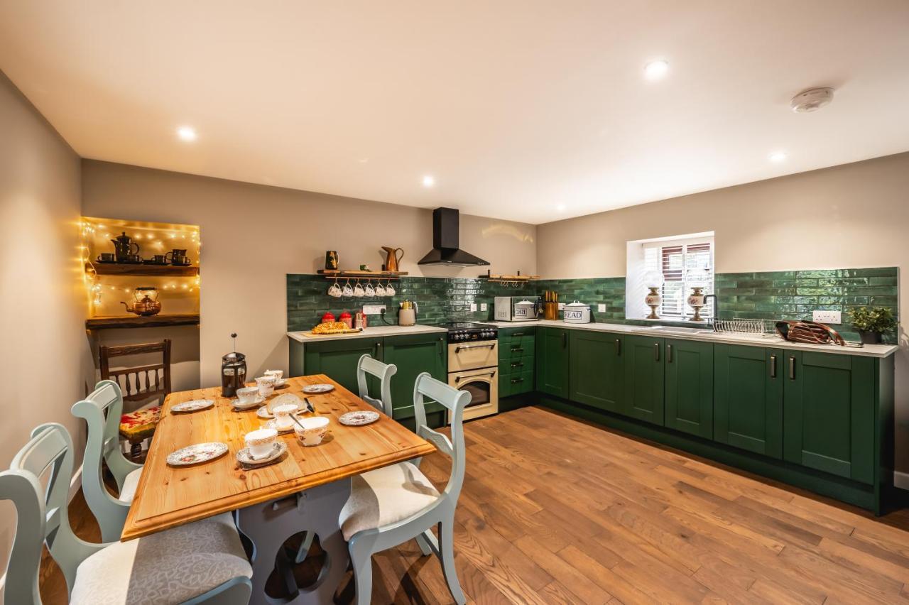 Luxury Cottage With Mountain View'S Cononbridge Eksteriør bilde