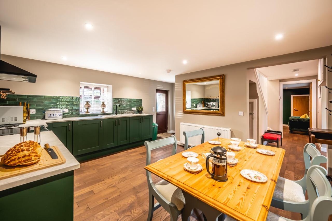 Luxury Cottage With Mountain View'S Cononbridge Eksteriør bilde